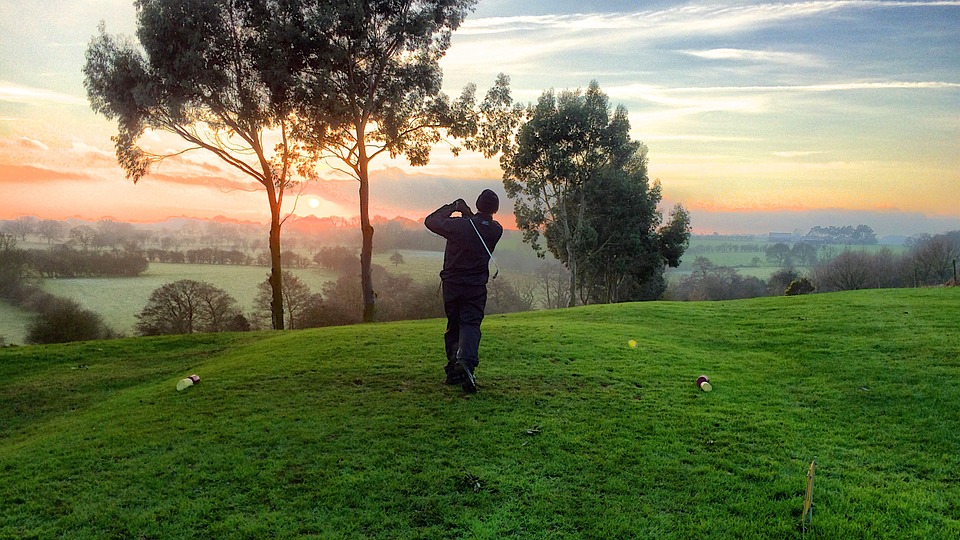 Some Golf Chipping Tips