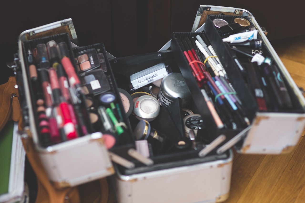 Reasons To Use The Best Professional Makeup Case