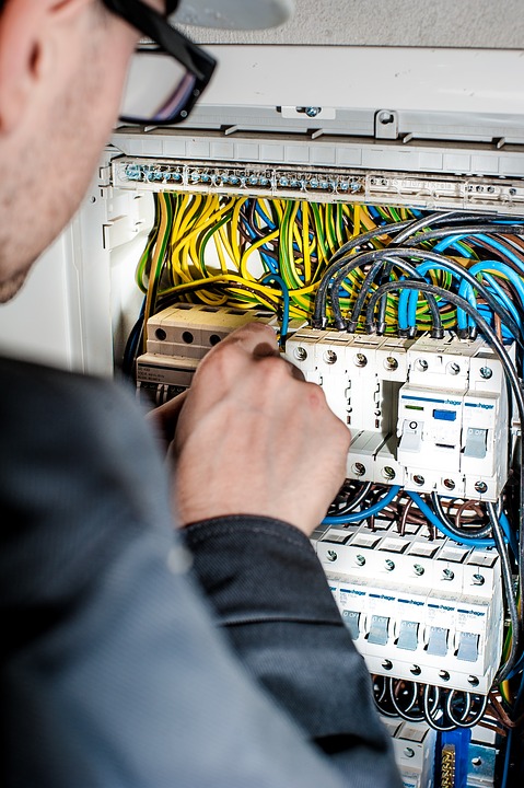 Residential Electricians Near Me: 3 Main Points You Need To Know