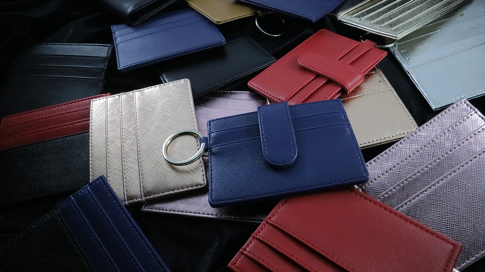 Everything You Need To Know About Airtag Card Holder Wallets