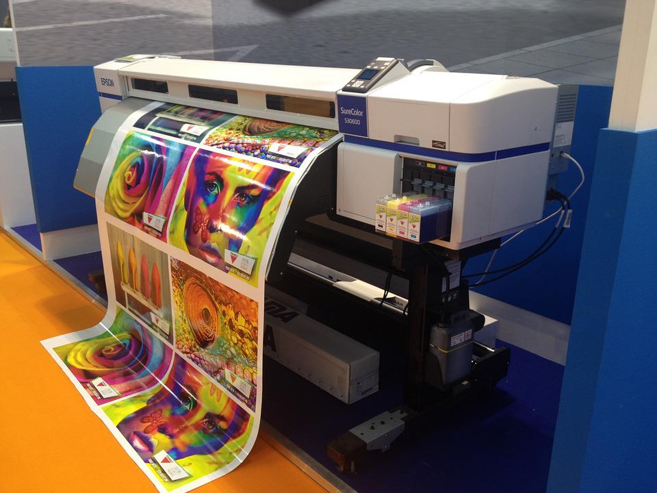 Sign Printing Online: 3 Benefits Of Choosing An Online Printer