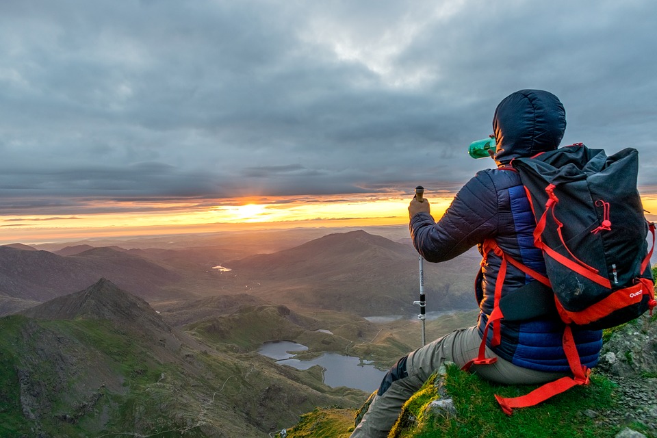 3 Reasons You Need A Hydration Pack: How To Stay Hydrated On The Trail