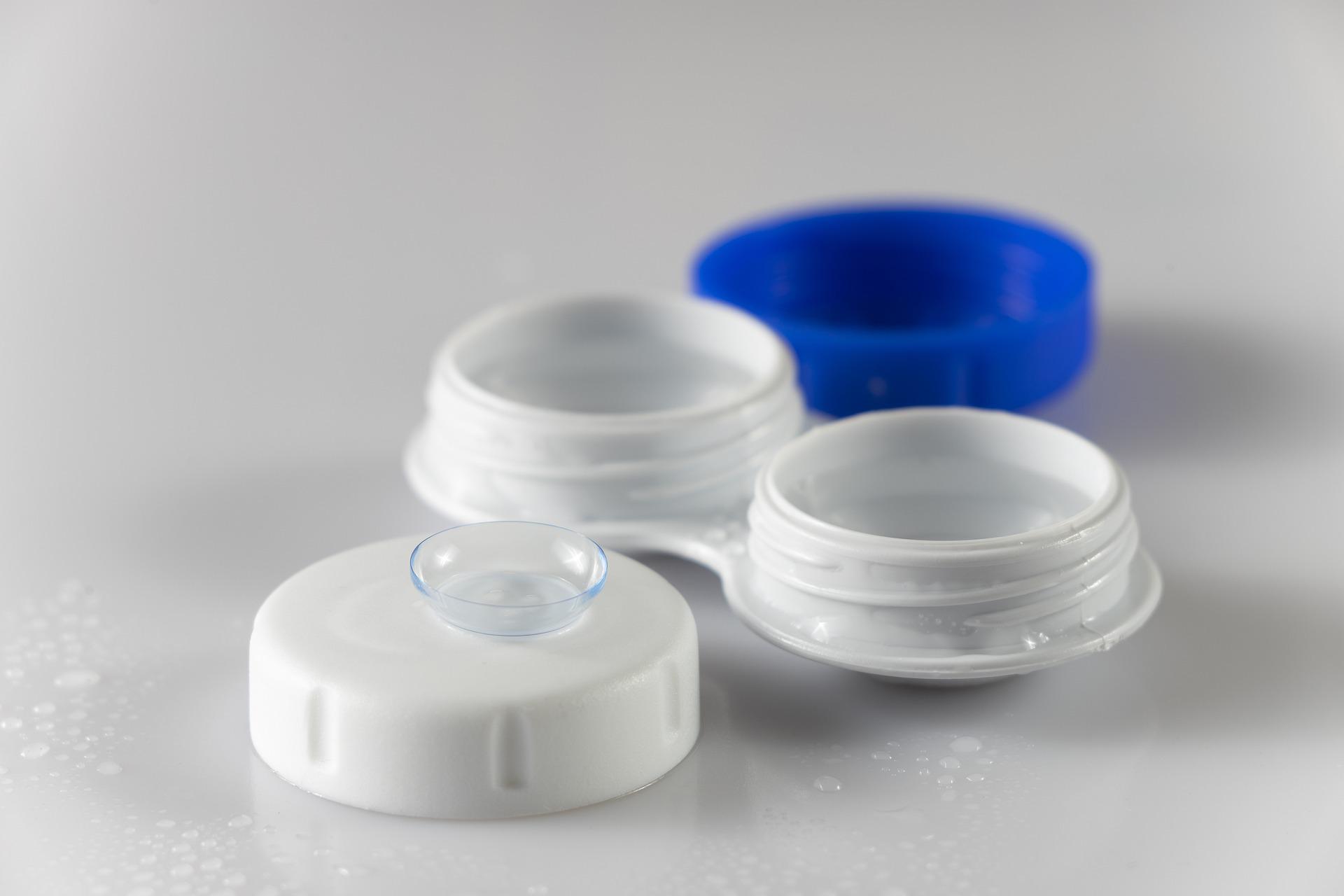 3 Reasons To Consider White Contact Lenses