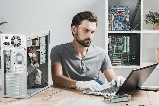 Brisbane’s Top Computer Geeks: How To Find The Right One For Your Tech Needs