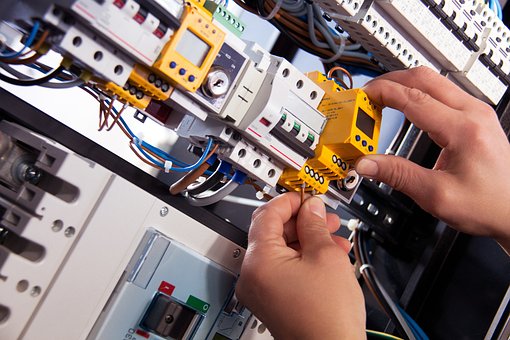 Tips For Hiring The Right Commercial Electrician