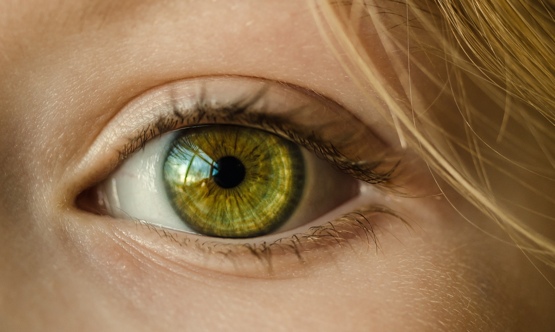 What Causes Watery Eyes And How To Treat Them