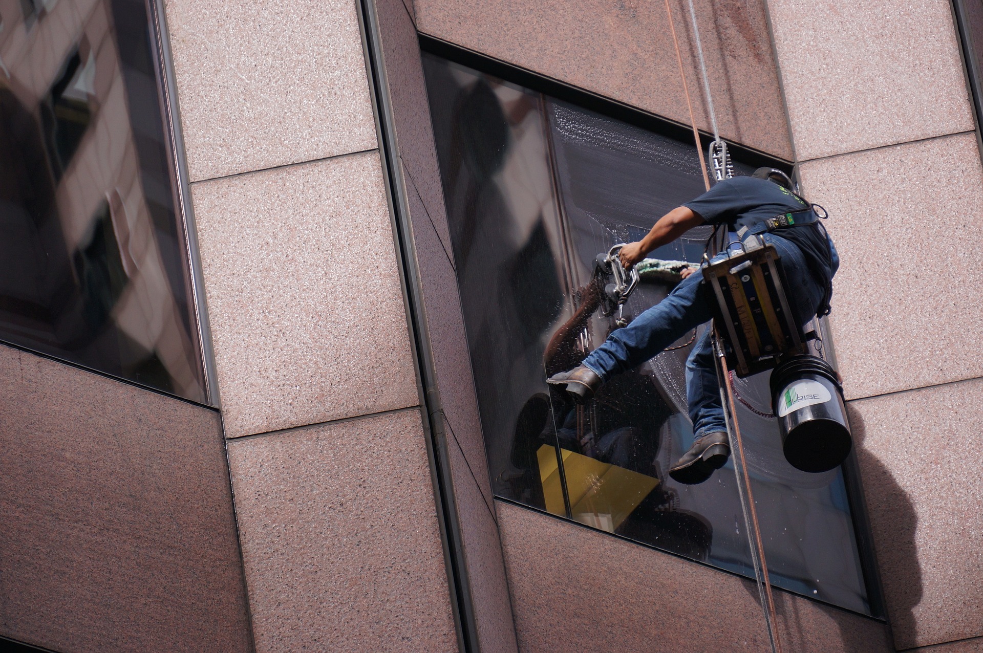 The Benefits Of Window Cleaning In Brisbane