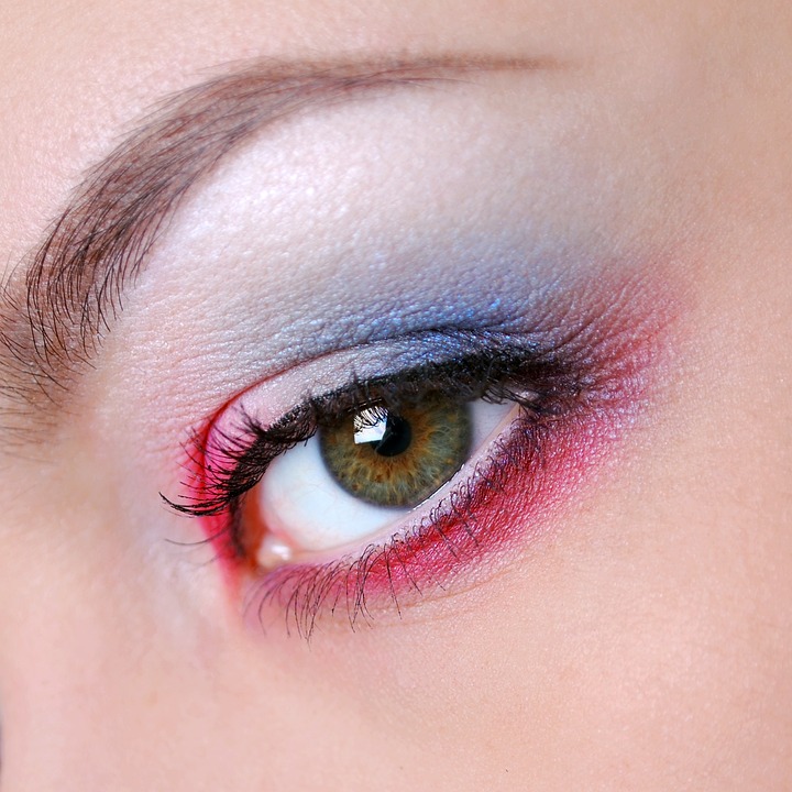 3 Reasons To Wear Brown Contact Lenses