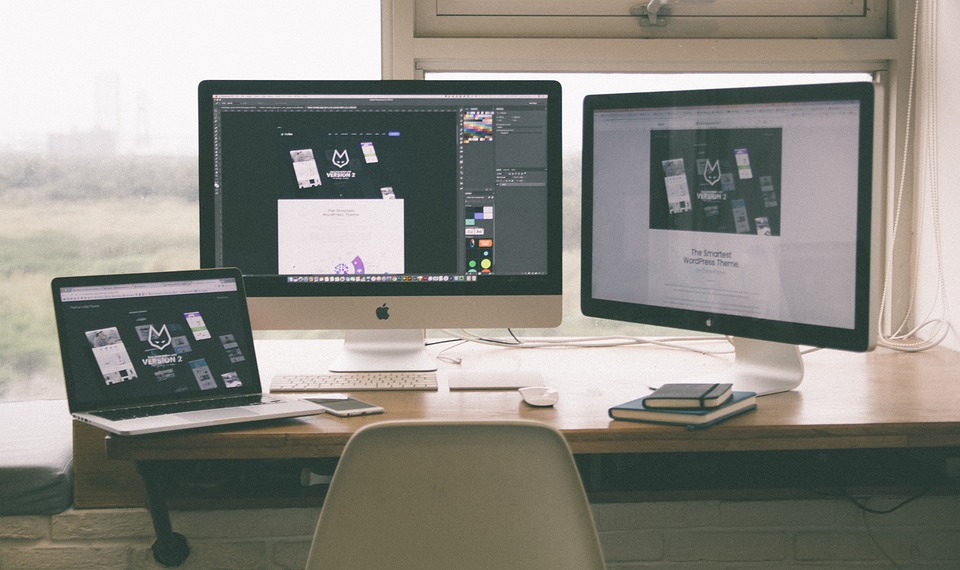 Cheap Office Desks That Won’t Break The Bank