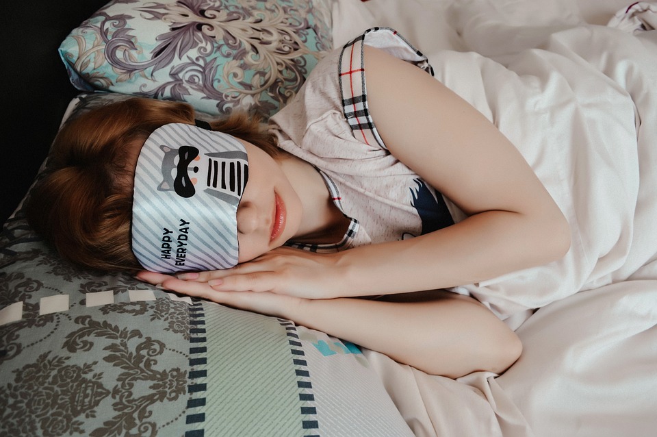 The Best Sleep Masks With Ear Muffs For A Peaceful Night’s Sleep