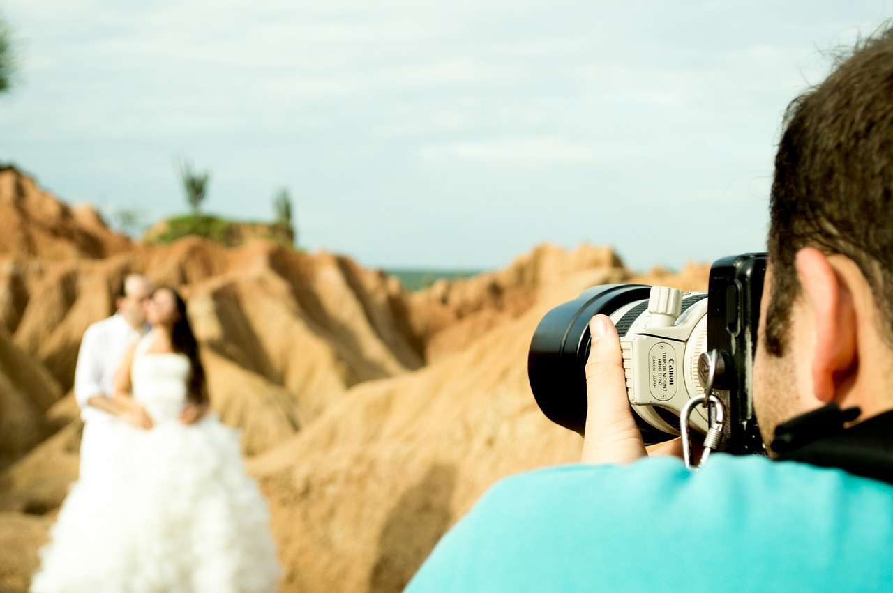 How To Find Affordable Wedding Photography Prices And Packages