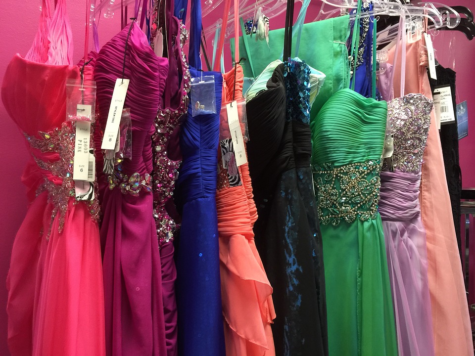 Where to Shop for Prom Dresses in London?