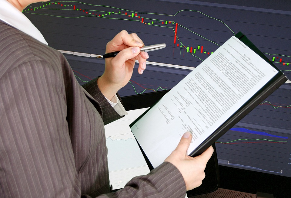 Navigating the Forex Market with a Trading Manager