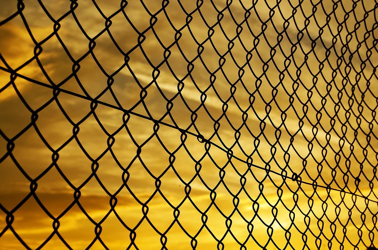 Secure Your Site: Rent Temporary Fences