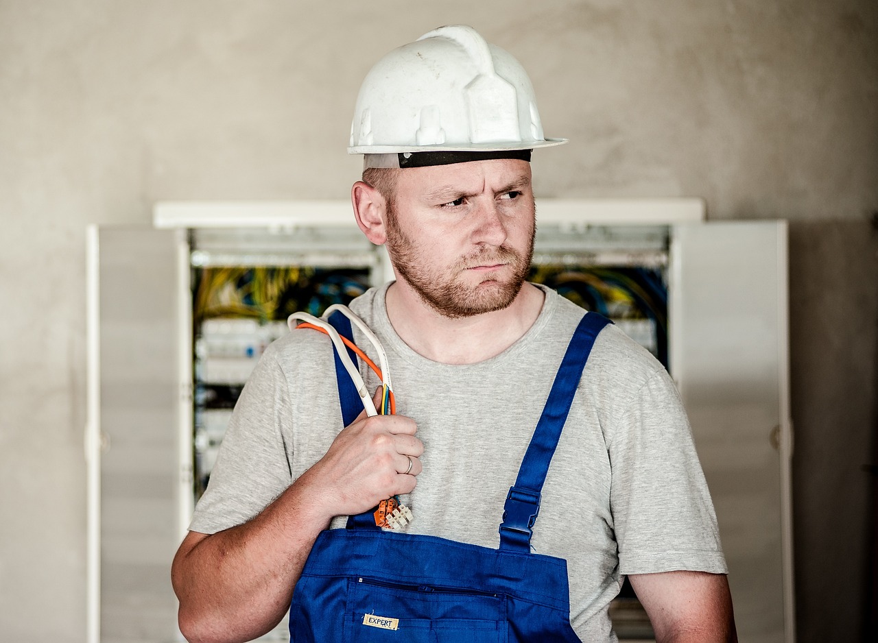 Local Commercial Electricians: Keeping Your Business Running