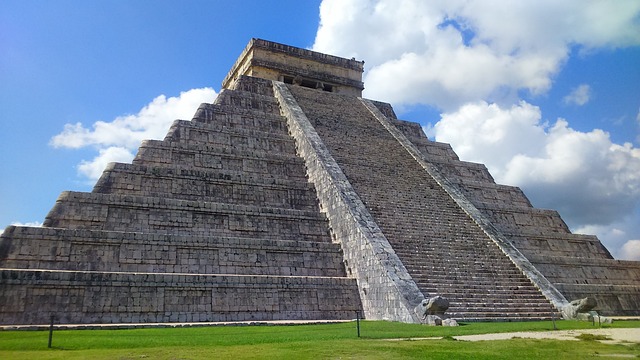 Discovering the Ancient City of Chichen Itza