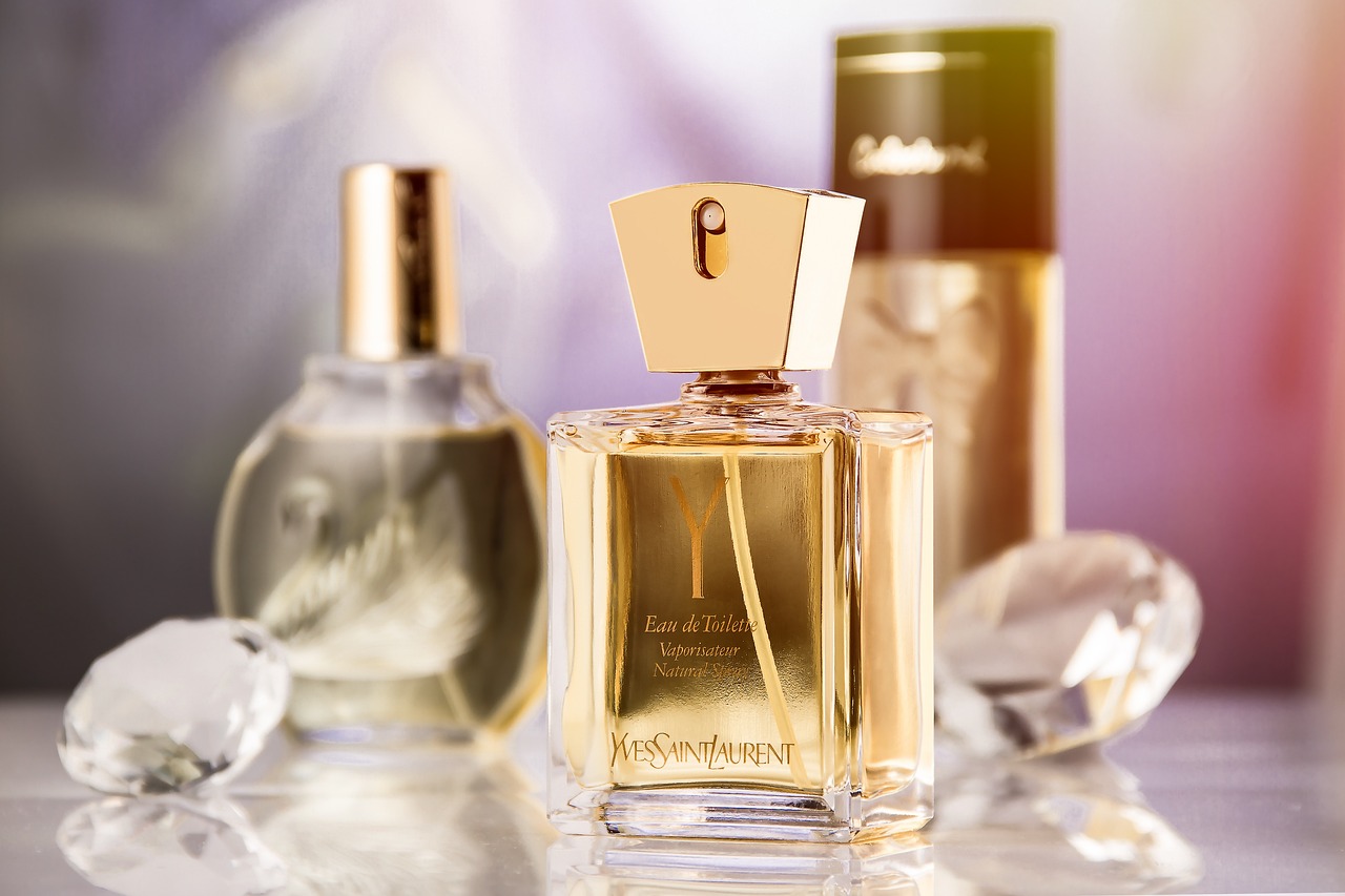 Creating the Perfect Scent: How Perfume Photography Can Help