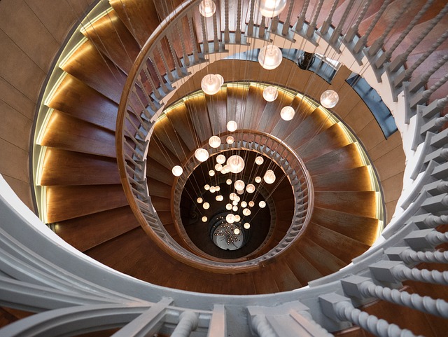 Custom Stairwell Lighting: Illuminating your Home in Style