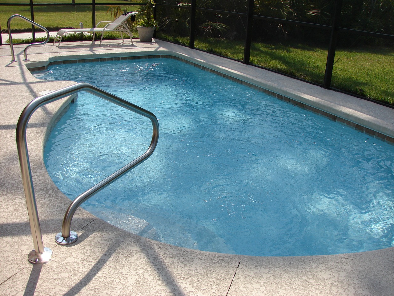 Protect Your Pool with a Durable Liner