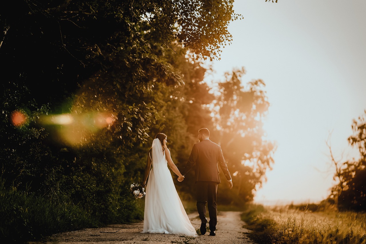 Barn Weddings Can Be Unique and Save You Money