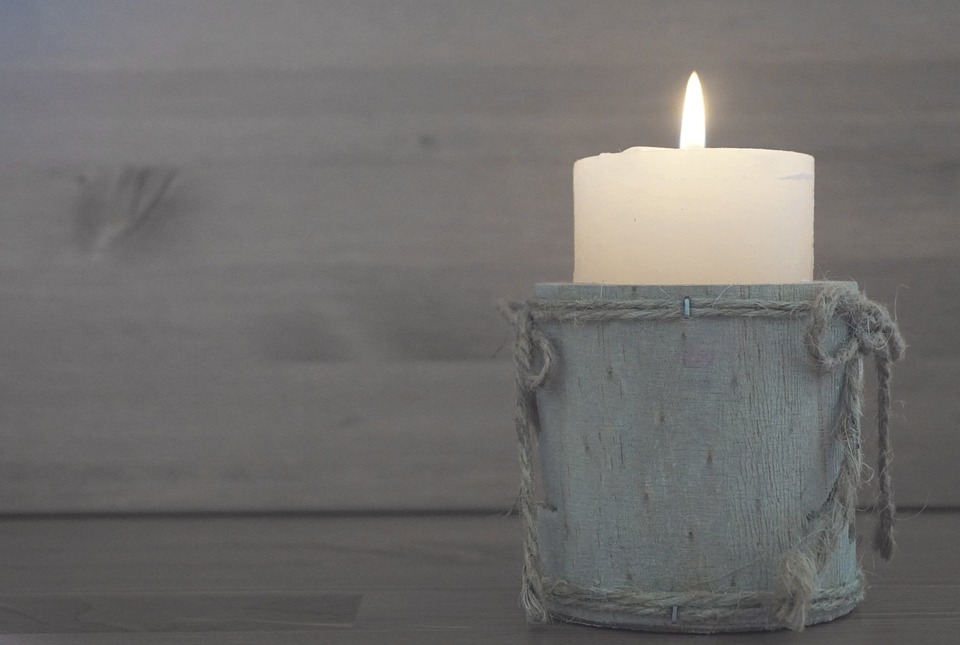 The Healing Power of Lighting a Candle for your Furry Friend